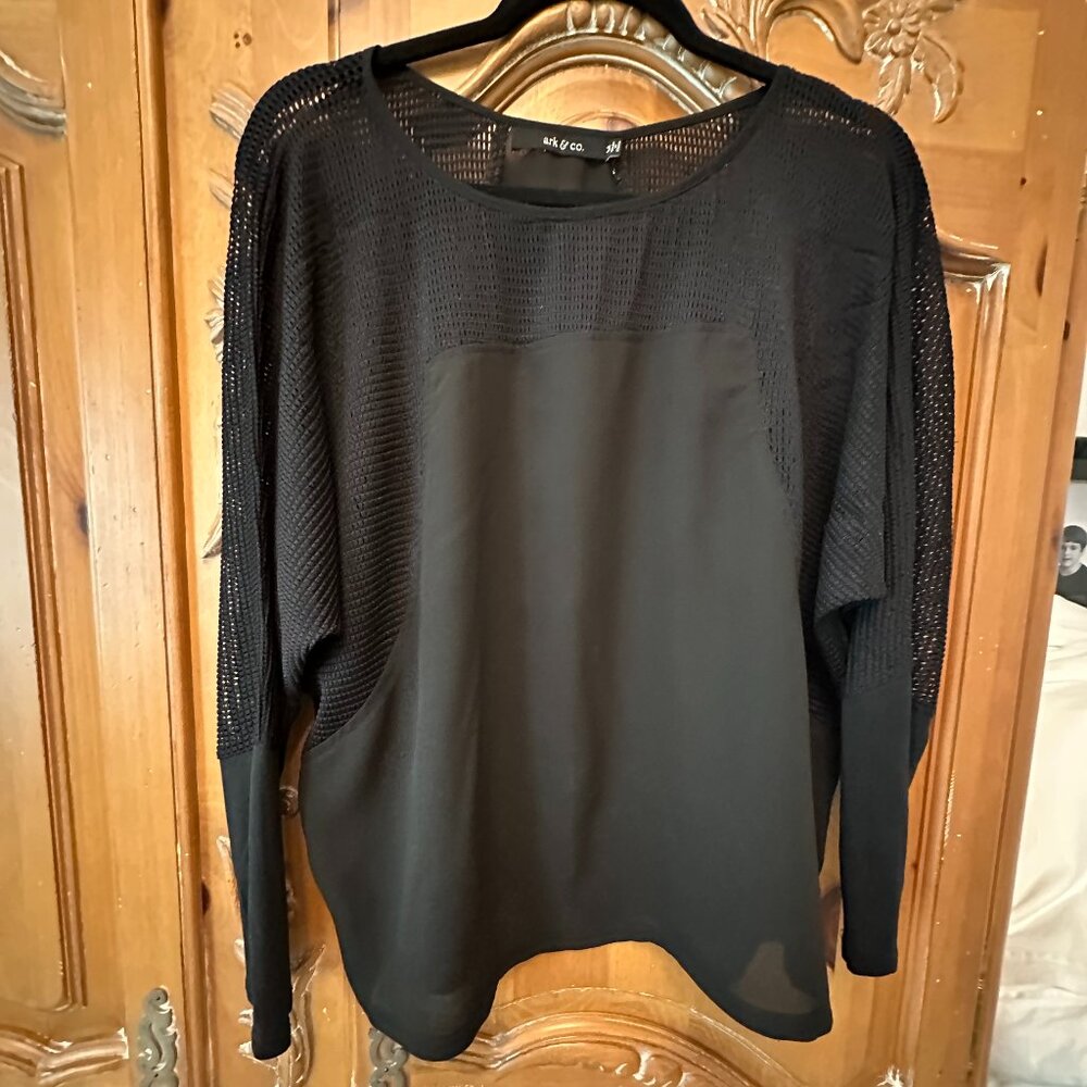 Ark & Co Black blouse Size Medium